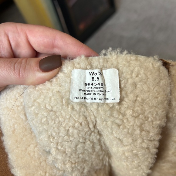 Sperry Brown and Black Winter Boots - Picture 5 of 5